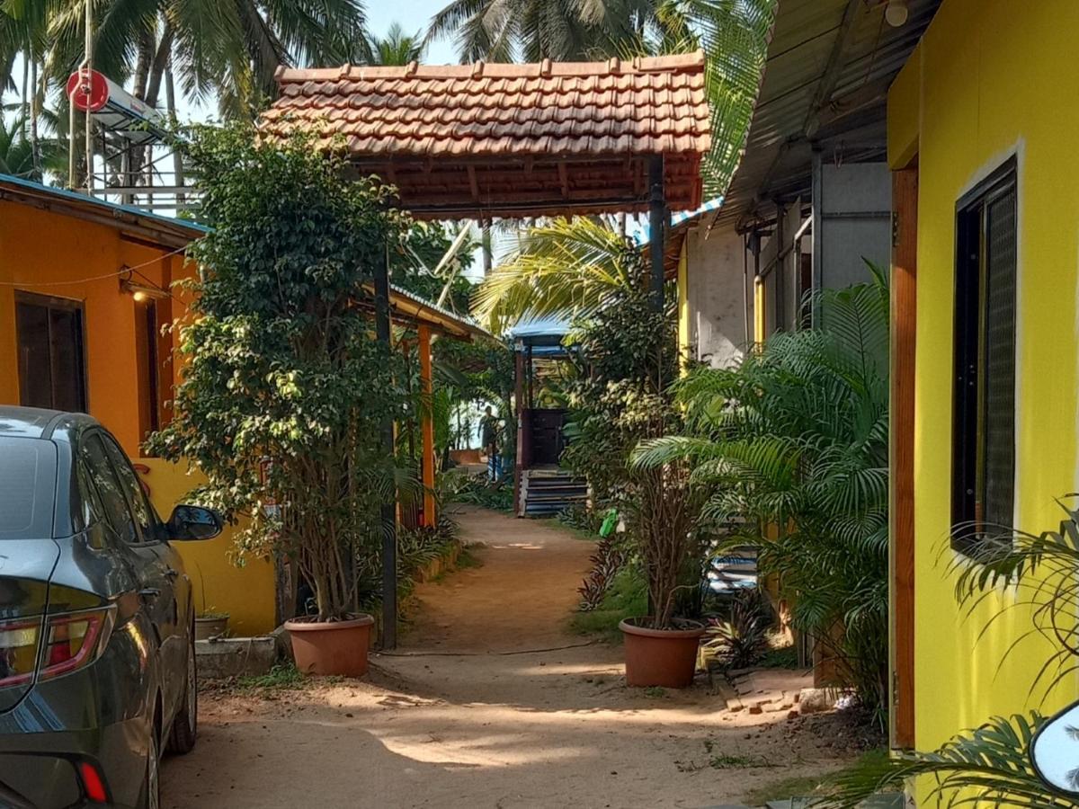 Отель Dreams Of Palolem Beach Huts Goa Канкон Экстерьер фото